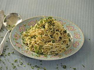 Anchovy pasta with nam pla