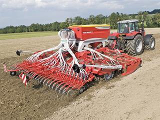 Getting the spacing right with Pöttinger Terrasem Getting the spacing right with Pöttinger Terrasem