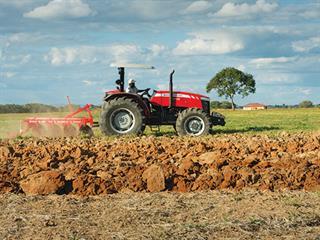 Massey Ferguson unveils Global series tractors Massey Ferguson unveils Global series tractors