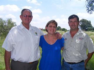 NW farmers rally around fellow farmer who lost 65 cattle to lightning