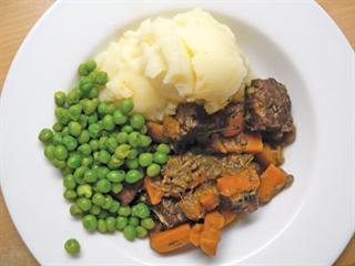 Red wine beef casserole