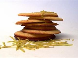 Lemony soft-centred biscuits