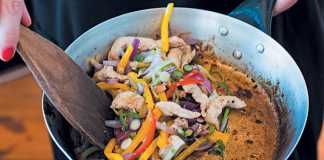 ultra-quick-chicken-stir-fry-with-brown-rice