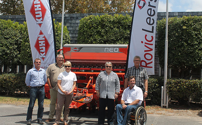 Western Cape Department of Agriculture receives planter Western Cape Department of Agriculture receives planter