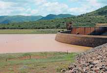 Hluhluwe farmers assist community in crisis