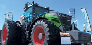 Fendt tractor 1050