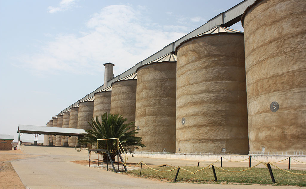 Silos need more space for bumper crop