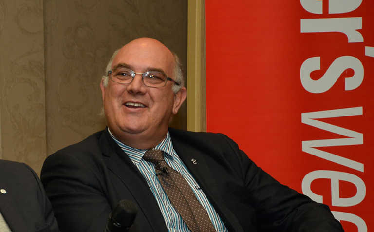 Dr Theo de Jager – speaking out for the world’s farmers Dr Theo de Jager – speaking out for the world’s farmers