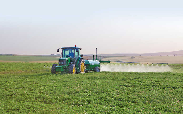 How to apply herbicides