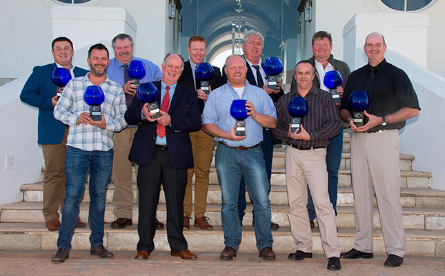 Absa awards SA’s top 10 olive oils Absa awards SA’s top 10 olive oils