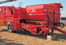 Imac RB45- 55 trailed lateral potato harvester