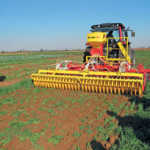Using a disc harrow to incorporate a green crop