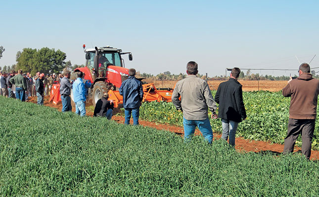 No-till and min-till operations at Vegetable Farmers Day
