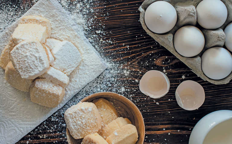 Crisp shortbread biscuits