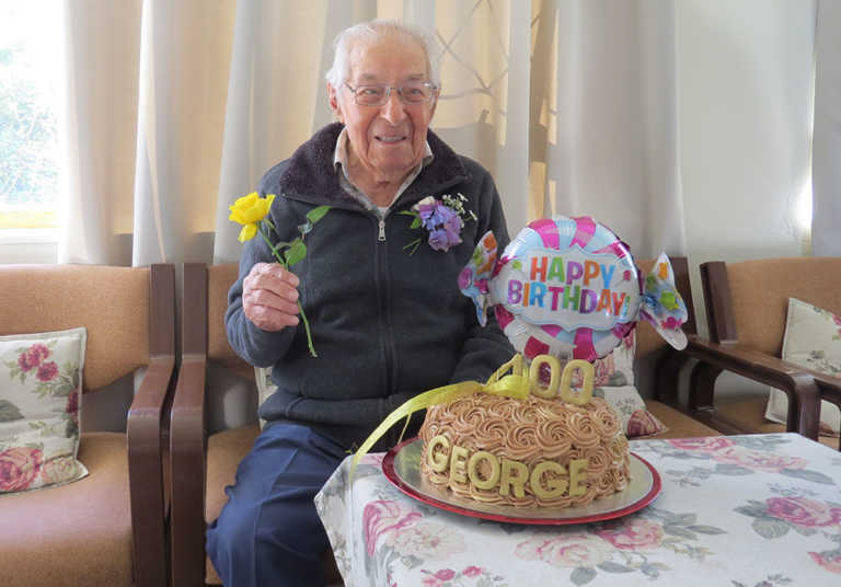 Former Farmer’s Weekly journalist George Nicholas turns 100!