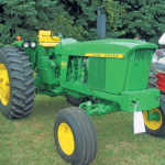 John Deere D4020