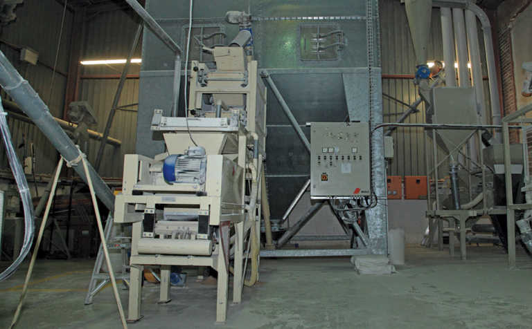 Small stone mill adds value to Western Cape wheat Small stone mill adds value to Western Cape wheat