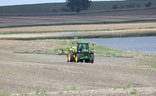 Weeds: the biggest threat to SA’s crop production Weeds: the biggest threat to SA’s crop production