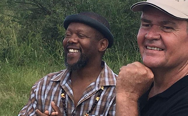 Zimbabwean traditional chief denounces white farmer eviction Zimbabwean traditional chief denounces white farmer eviction