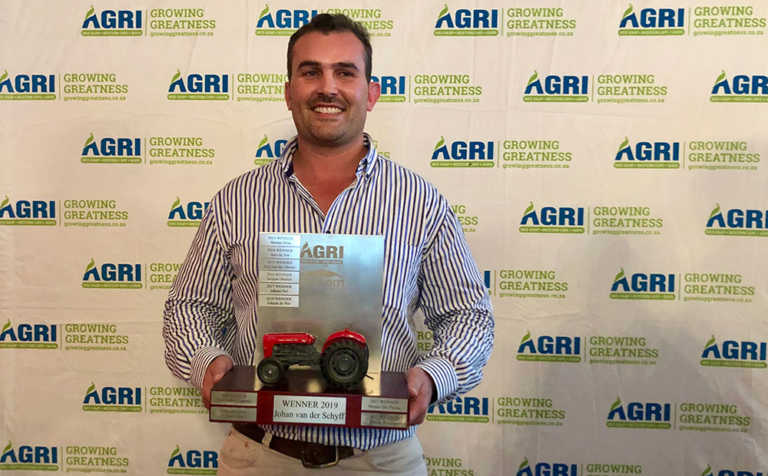 Egg farmer scoops Western Cape Young Farmer of the Year award