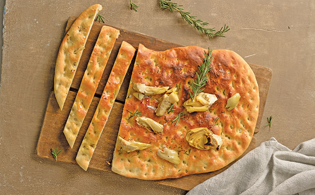 Focaccia with garlic, rosemary and artichoke