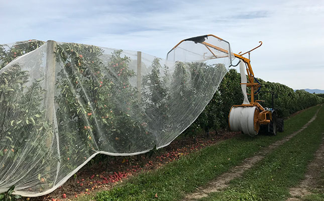 Drape Net ensures better yield and top-quality produce Drape Net ensures better yield and top-quality produce