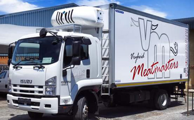 KZN protesters loot R500 000 in meat from delivery trucks KZN protesters loot R500 000 in meat from delivery trucks