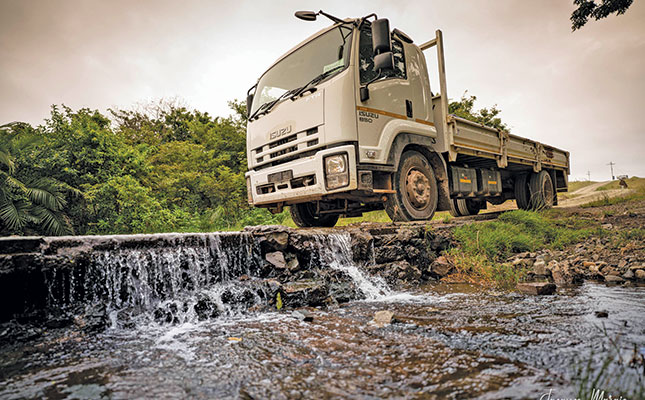 Isuzu makes a splash in the Eastern Cape