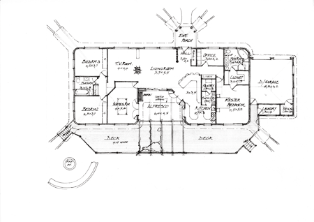 Floor Plan (24,4 x 10,6)Garage and deck